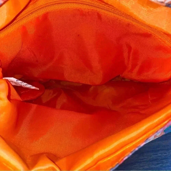 Lily Bloom Padded Shoulder Bag Pineapple Design - Picture 9 of 13